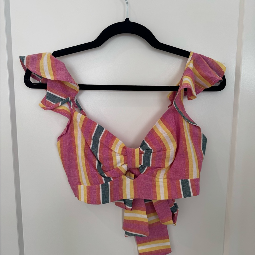 Bcbgeneration Flutter Sleeve Back-Bow Tie Crop To… - image 1